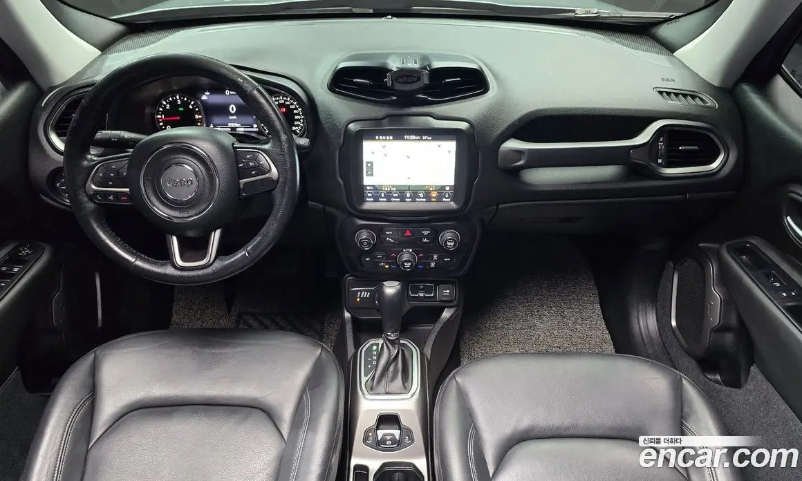 Jeep Renegade 2018 2.0 автомат (гидро), фото 10 Jeep Renegade 2018 2.0 автомат (гидро), фото 10
