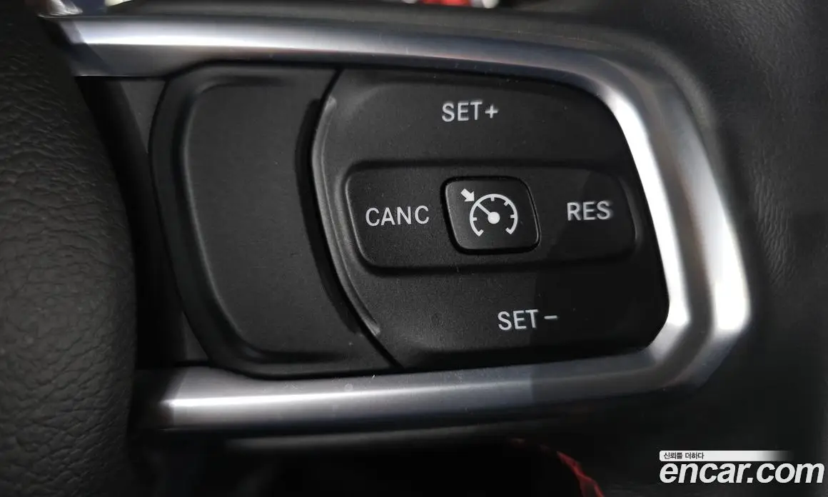 Jeep Wrangler 2018 2.0 автомат (гидро), фото 28 Jeep Wrangler 2018 2.0 автомат (гидро), фото 28