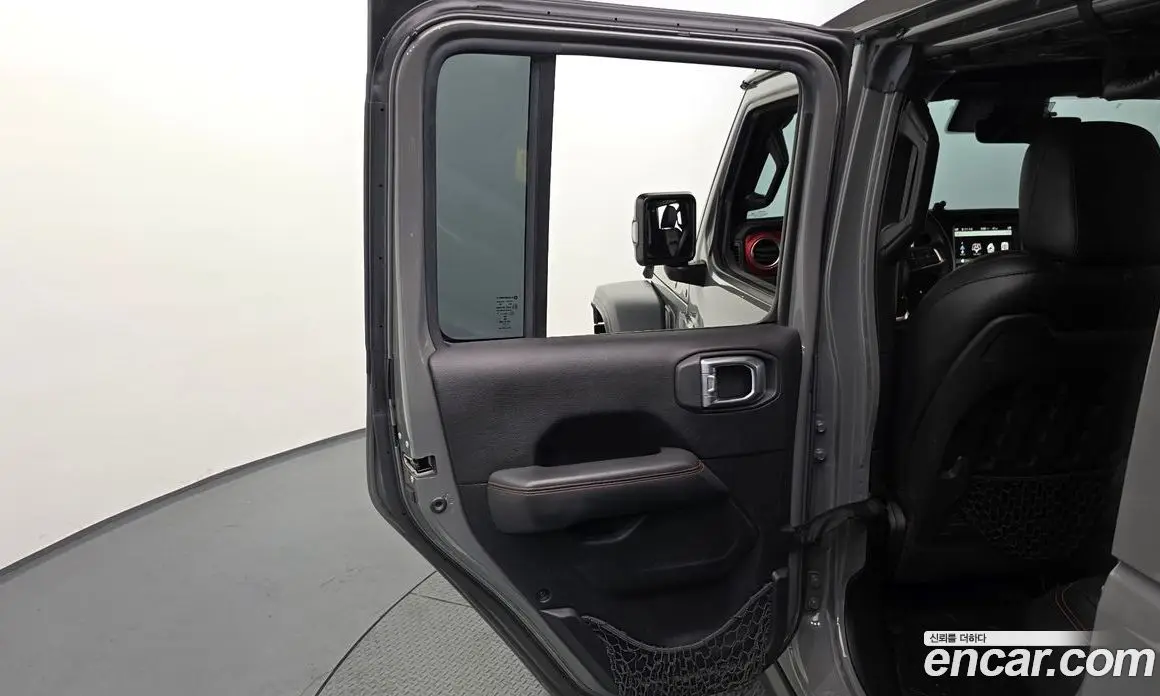 Jeep Wrangler 2019 2.0 автомат (гидро), фото 15 Jeep Wrangler 2019 2.0 автомат (гидро), фото 15