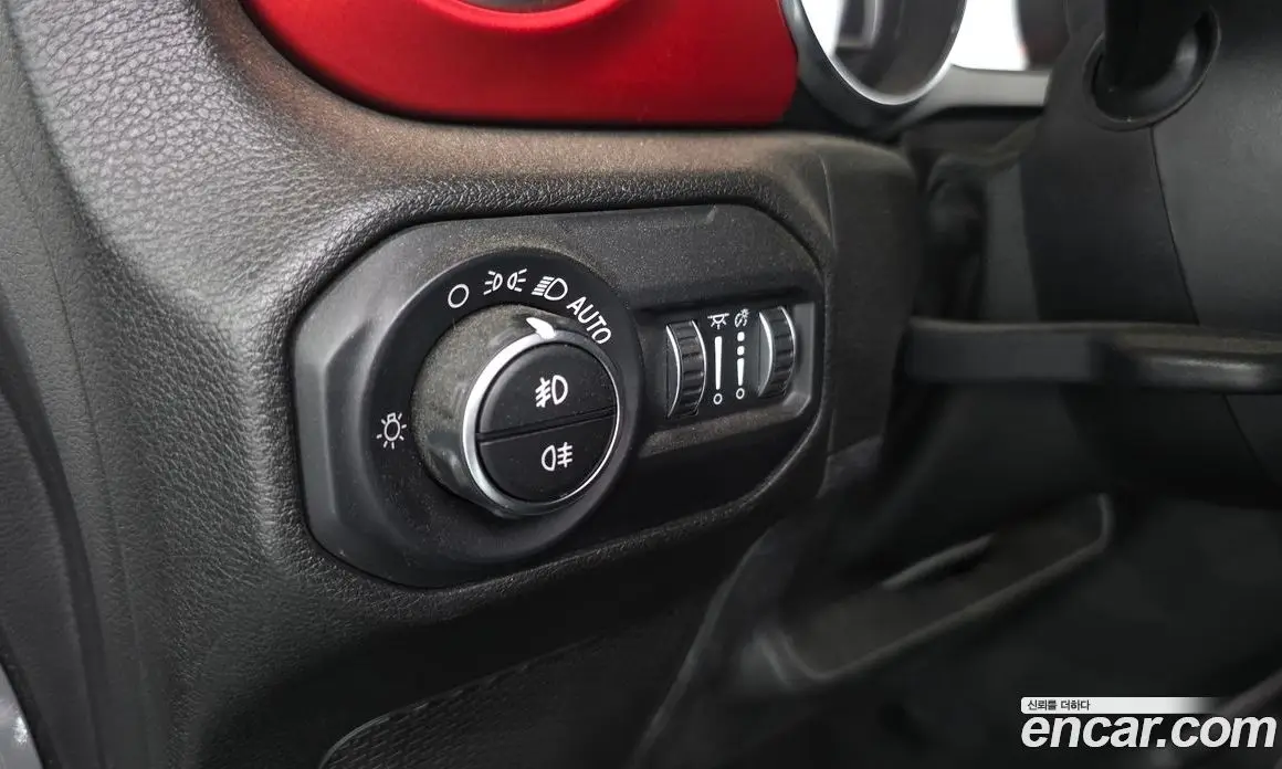 Jeep Wrangler 2019 2.0 автомат (гидро), фото 28 Jeep Wrangler 2019 2.0 автомат (гидро), фото 28