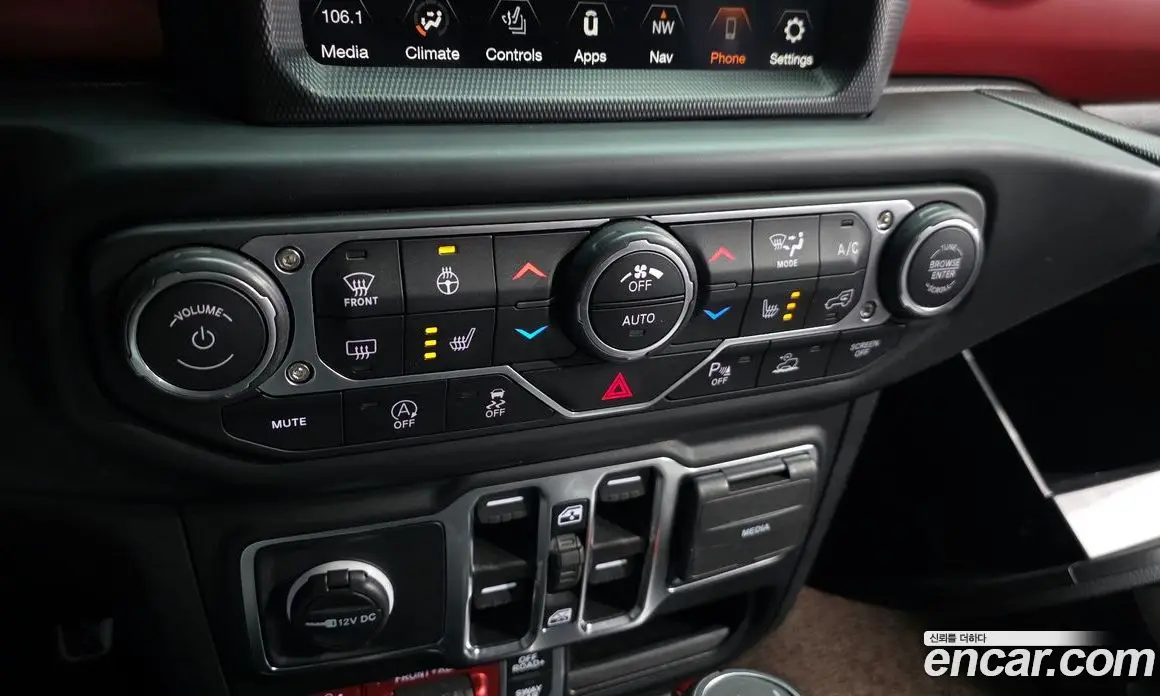 Jeep Wrangler 2023 2.0 автомат (гидро), фото 19
