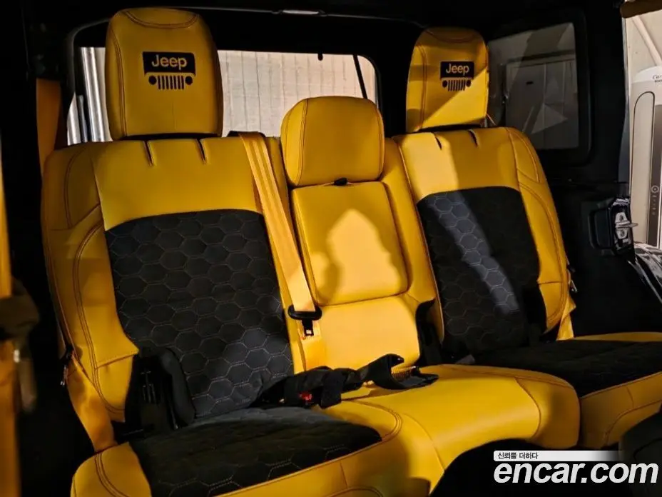 Jeep Wrangler 2023 2.0 автомат (гидро), фото 14 Jeep Wrangler 2023 2.0 автомат (гидро), фото 14