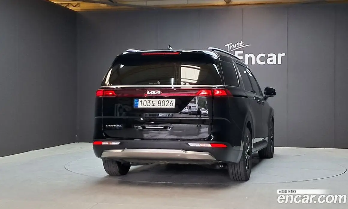 Kia Carnival 2021 2.2 автомат (гидро), фото 4