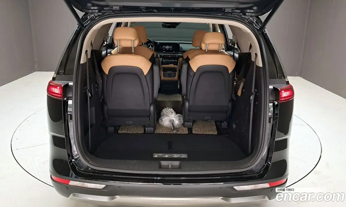 Kia Carnival 2021 2.2 автомат (гидро), фото 36