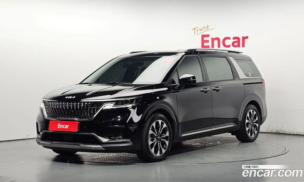 Kia Carnival 2023 2.2 автомат (гидро), фото 1 Kia Carnival 2023 2.2 автомат (гидро), фото 1