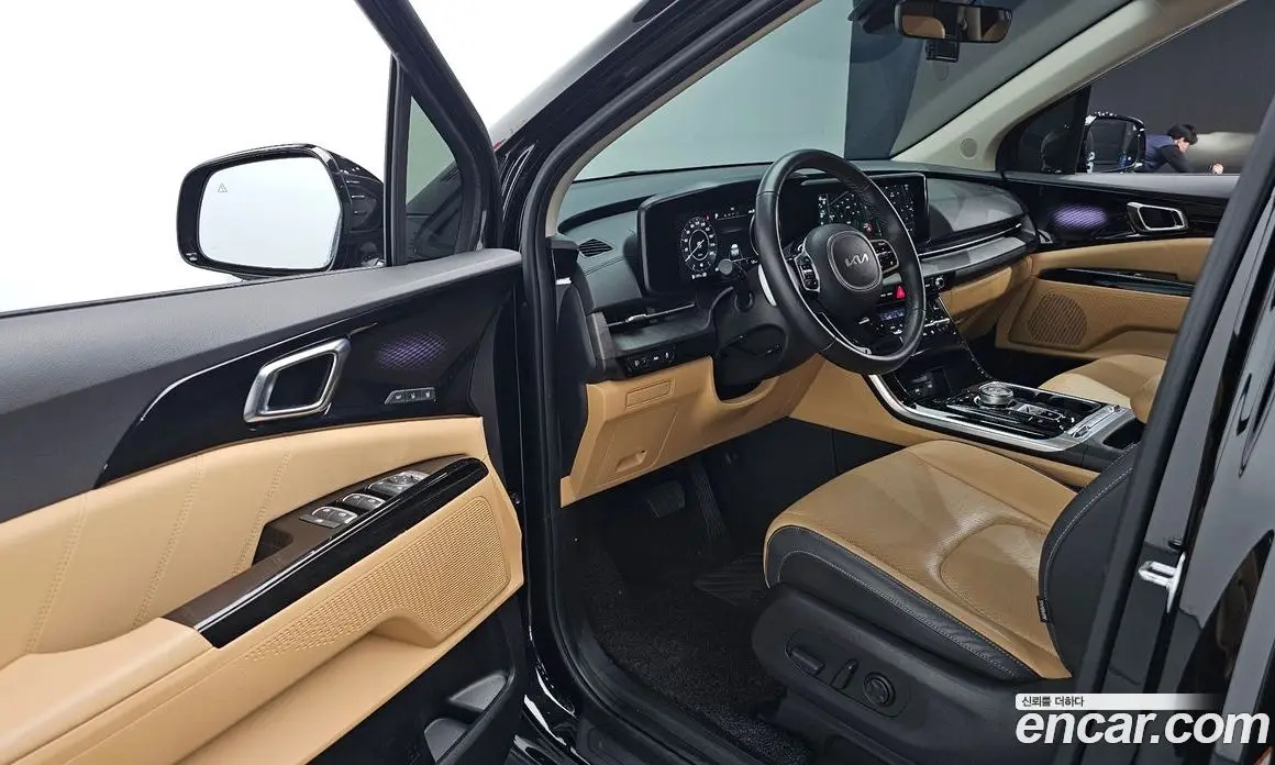 Kia Carnival 2023 2.2 автомат (гидро), фото 17 Kia Carnival 2023 2.2 автомат (гидро), фото 17