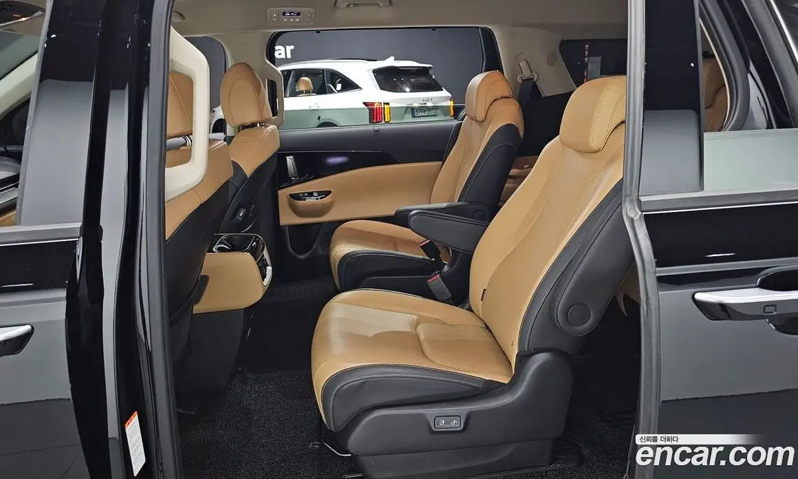 Kia Carnival 2023 2.2 автомат (гидро), фото 18 Kia Carnival 2023 2.2 автомат (гидро), фото 18