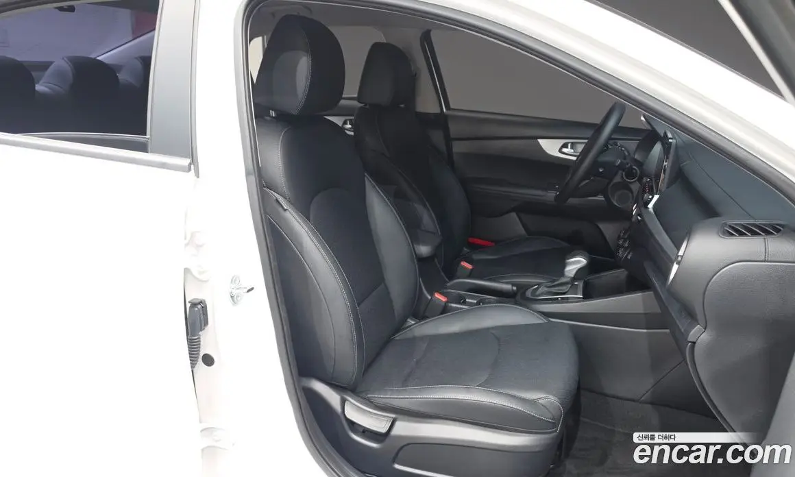Kia K3 2023 1.6 автомат (гидро), фото 16 Kia K3 2023 1.6 автомат (гидро), фото 16