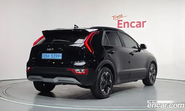 Kia Niro 2023 0.2 автомат (гидро), миниатюра 1 Kia Niro 2023 0.2 автомат (гидро), миниатюра 1