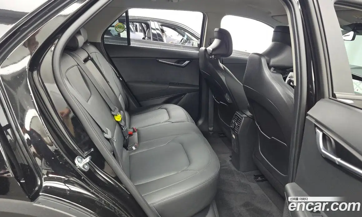 Kia Niro 2023 0.2 автомат (гидро), фото 17 Kia Niro 2023 0.2 автомат (гидро), фото 17