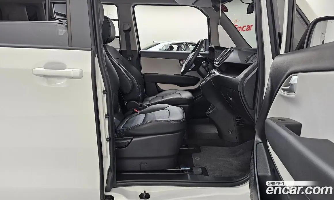 Kia Ray 2023 1.0 автомат (гидро), фото 16