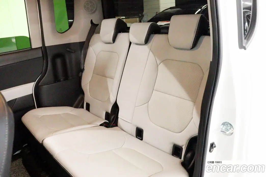 Kia Ray 2024 1.0 автомат (гидро), фото 12