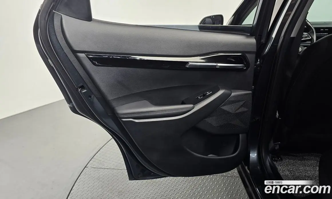 Kia Seltos 2022 1.6 автомат (гидро), фото 15 Kia Seltos 2022 1.6 автомат (гидро), фото 15