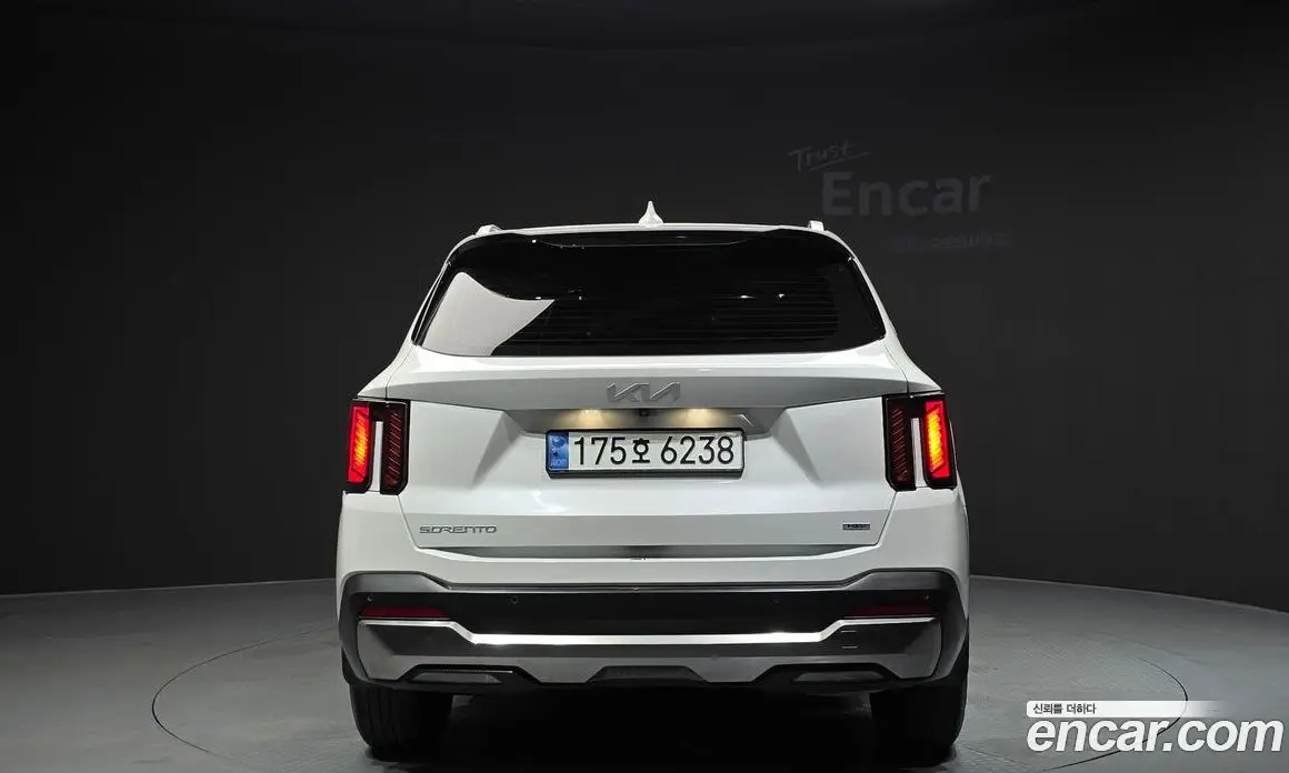 Kia Sorento 2023 1.6 автомат (гидро), фото 4 Kia Sorento 2023 1.6 автомат (гидро), фото 4