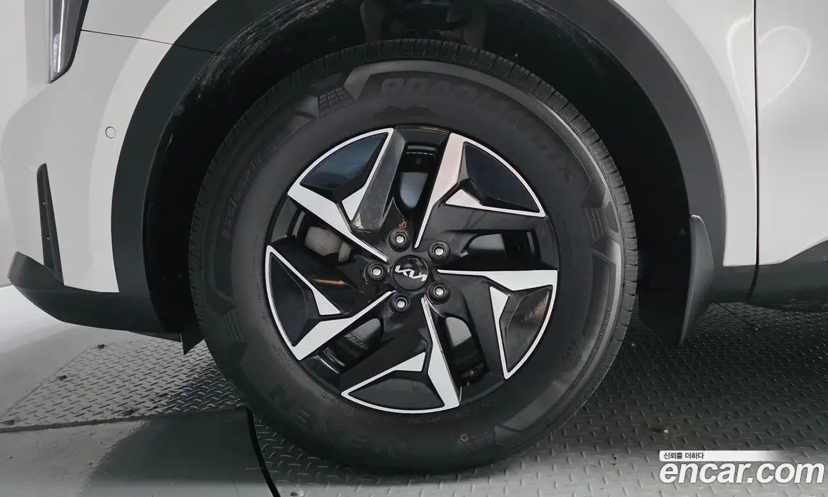 Kia Sorento 2023 1.6 автомат (гидро), фото 5 Kia Sorento 2023 1.6 автомат (гидро), фото 5