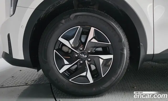 Kia Sorento 2023 1.6 автомат (гидро), миниатюра 5 Kia Sorento 2023 1.6 автомат (гидро), миниатюра 5