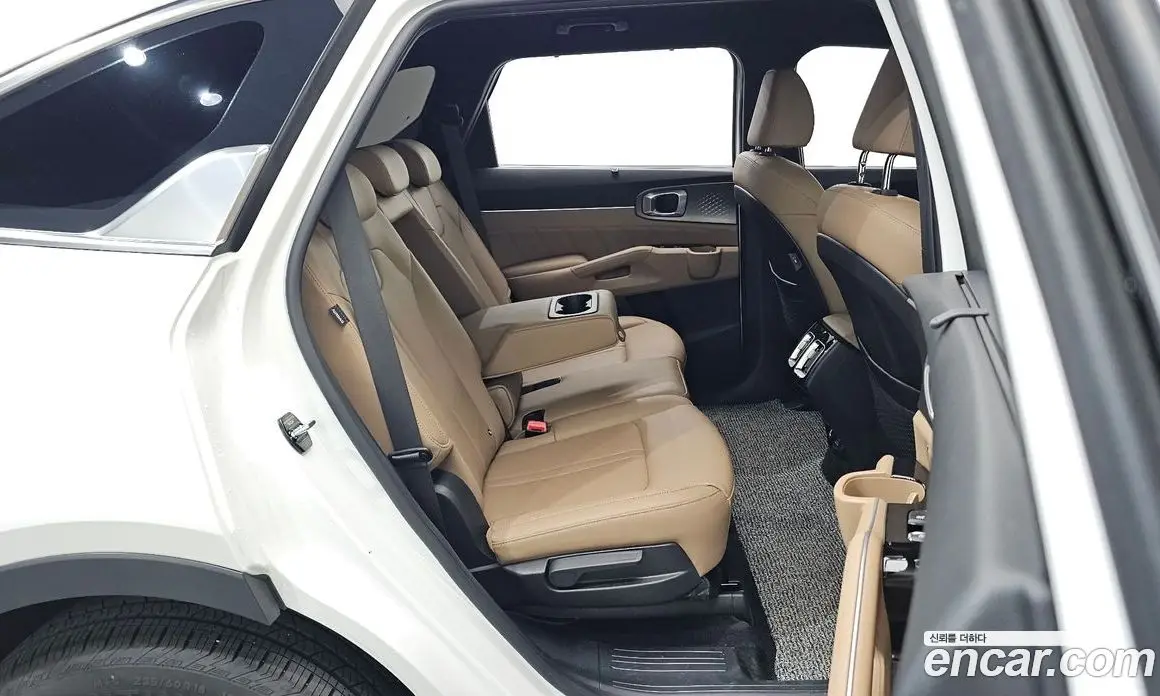 Kia Sorento 2025 1.6 автомат (гидро), фото 18 Kia Sorento 2025 1.6 автомат (гидро), фото 18