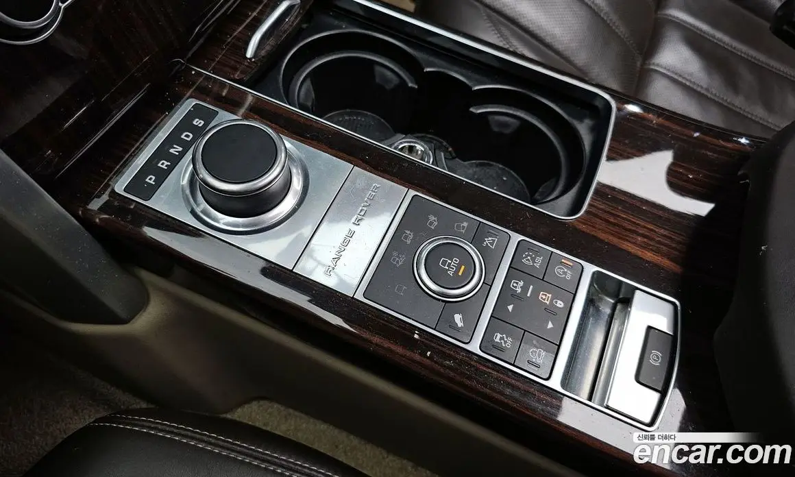 Land Rover Range Rover 2016 4.4 автомат (гидро), фото 9