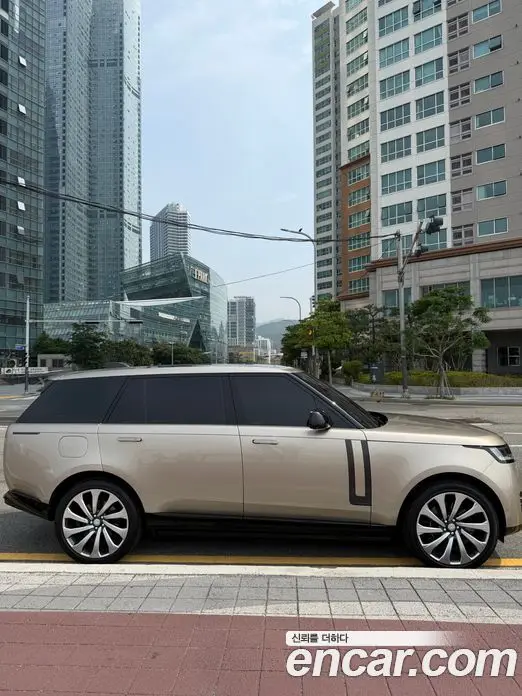 Land Rover Range Rover 2023 4.4 автомат (гидро), миниатюра 5 Land Rover Range Rover 2023 4.4 автомат (гидро), миниатюра 5