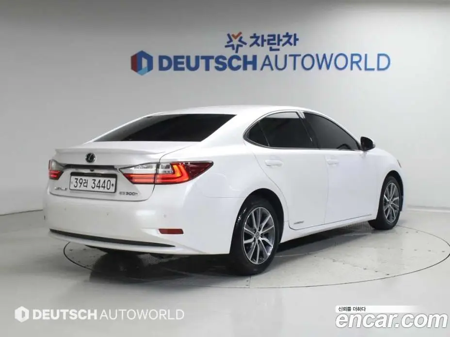 Lexus ES 2018 2.5 автомат (гидро), фото 2 Lexus ES 2018 2.5 автомат (гидро), фото 2