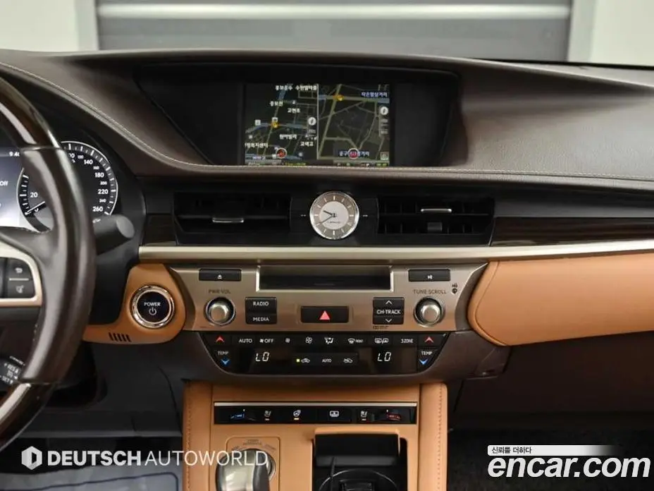 Lexus ES 2018 2.5 автомат (гидро), фото 14 Lexus ES 2018 2.5 автомат (гидро), фото 14