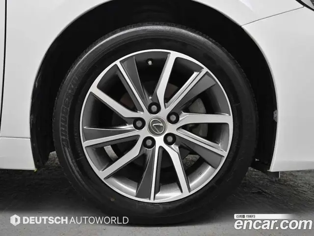 Lexus ES 2018 2.5 автомат (гидро), миниатюра 5 Lexus ES 2018 2.5 автомат (гидро), миниатюра 5