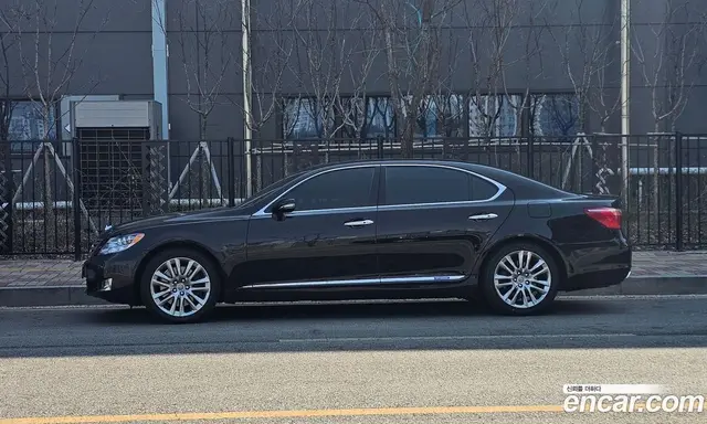 Lexus LS 2011 5.0 автомат (гидро), миниатюра 2 Lexus LS 2011 5.0 автомат (гидро), миниатюра 2