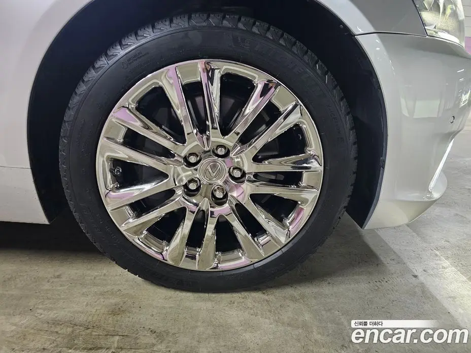 Lexus LS 2011 5.0 автомат (гидро), фото 13 Lexus LS 2011 5.0 автомат (гидро), фото 13