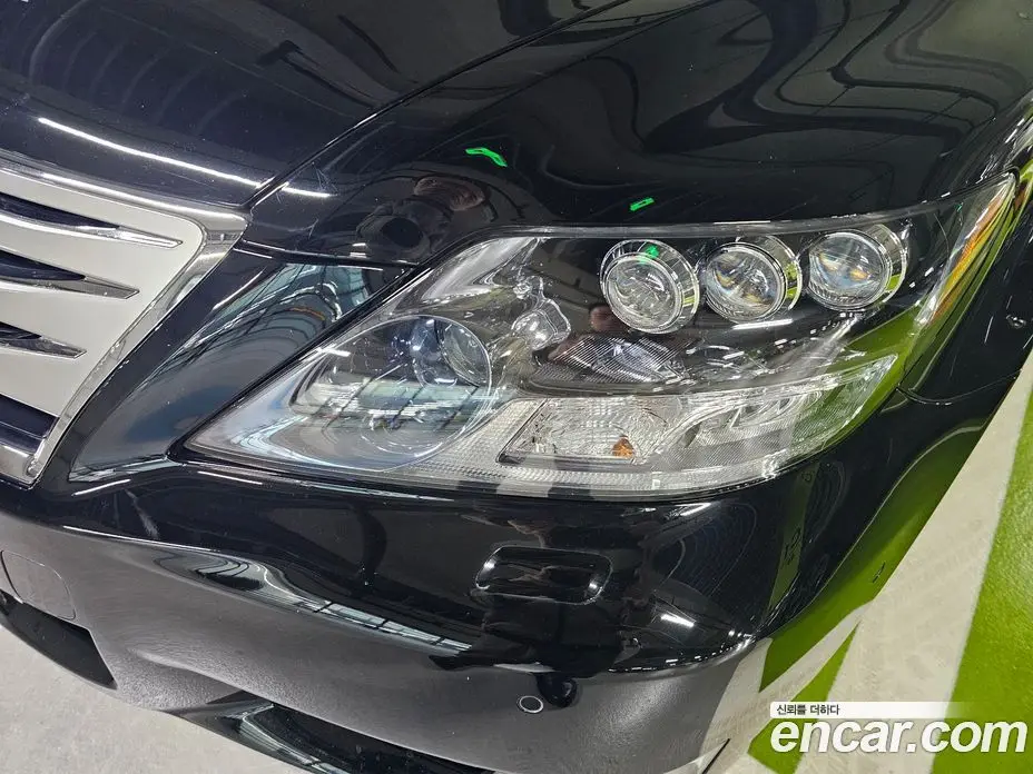 Lexus LS 2011 5.0 автомат (гидро), фото 17 Lexus LS 2011 5.0 автомат (гидро), фото 17