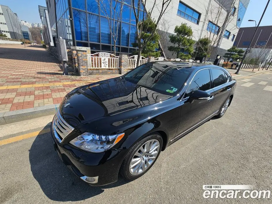 Lexus LS 2011 5.0 автомат (гидро), фото 6 Lexus LS 2011 5.0 автомат (гидро), фото 6