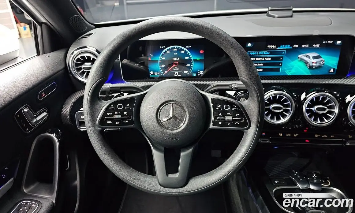 Mercedes-Benz A-Class 2020 2.0 автомат (гидро), фото 13
