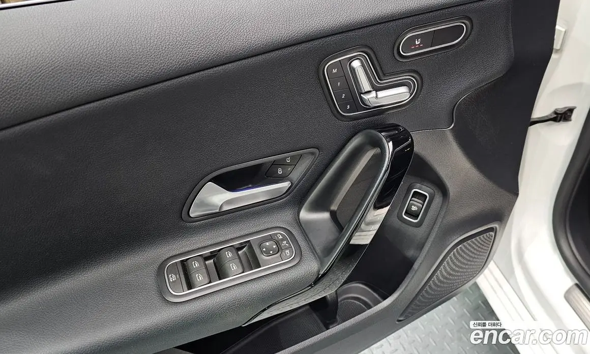Mercedes-Benz A-Class 2020 2.0 автомат (гидро), фото 18