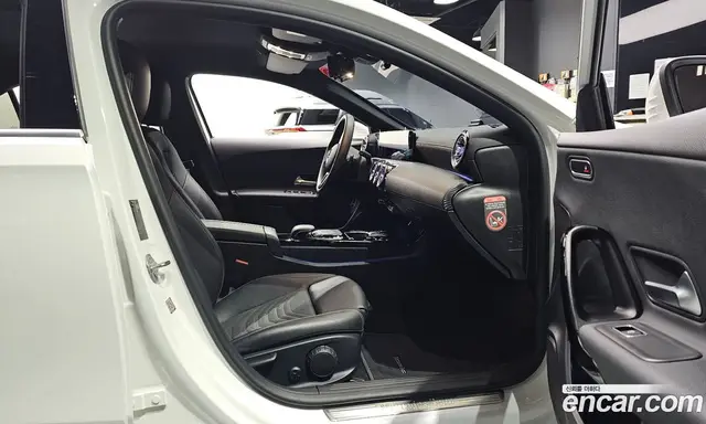 Mercedes-Benz A-Class 2020 2.0 автомат (гидро), миниатюра 10