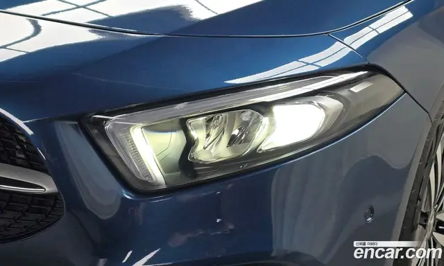 Mercedes-Benz A-Class 2021 2.0 автомат (гидро), миниатюра 8 Mercedes-Benz A-Class 2021 2.0 автомат (гидро), миниатюра 8