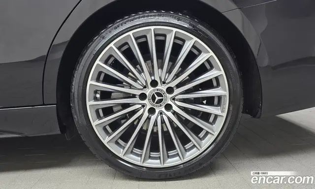 Mercedes-Benz C-Class 2024 2.0 автомат (гидро), миниатюра 6 Mercedes-Benz C-Class 2024 2.0 автомат (гидро), миниатюра 6