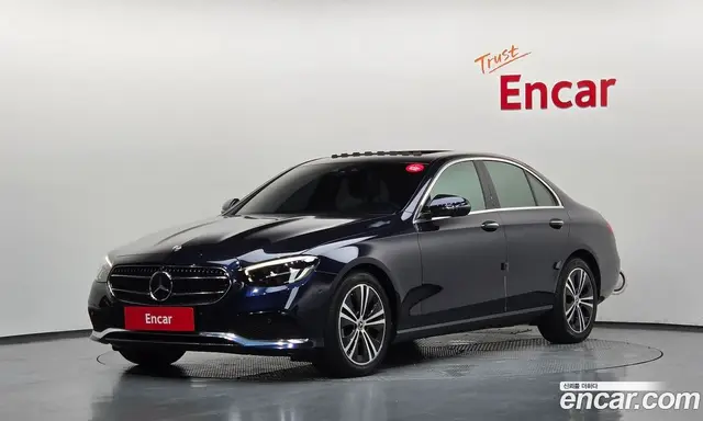 Mercedes-Benz E-Class 2022 2.0 автомат (гидро), миниатюра 1 Mercedes-Benz E-Class 2022 2.0 автомат (гидро), миниатюра 1