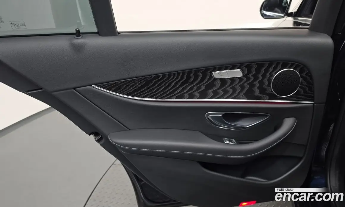 Mercedes-Benz E-Class 2022 2.0 автомат (гидро), фото 15 Mercedes-Benz E-Class 2022 2.0 автомат (гидро), фото 15