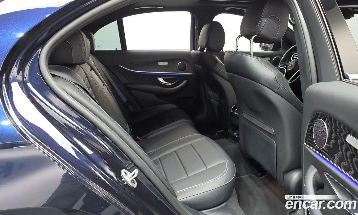 Mercedes-Benz E-Class 2022 2.0 автомат (гидро), фото 17 Mercedes-Benz E-Class 2022 2.0 автомат (гидро), фото 17