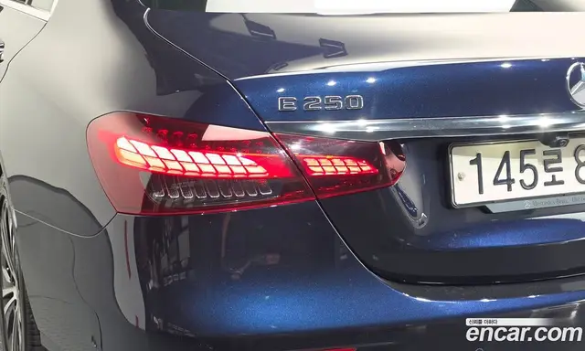 Mercedes-Benz E-Class 2022 2.0 автомат (гидро), миниатюра 9 Mercedes-Benz E-Class 2022 2.0 автомат (гидро), миниатюра 9