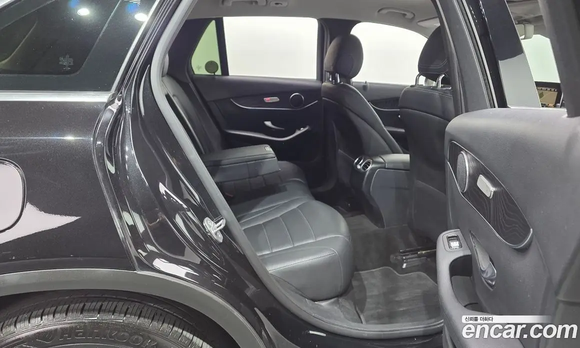 Mercedes-Benz GLC-Class 2019 2.0 автомат (гидро), фото 11 Mercedes-Benz GLC-Class 2019 2.0 автомат (гидро), фото 11
