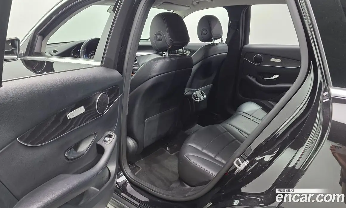Mercedes-Benz GLC-Class 2019 2.0 автомат (гидро), фото 12 Mercedes-Benz GLC-Class 2019 2.0 автомат (гидро), фото 12