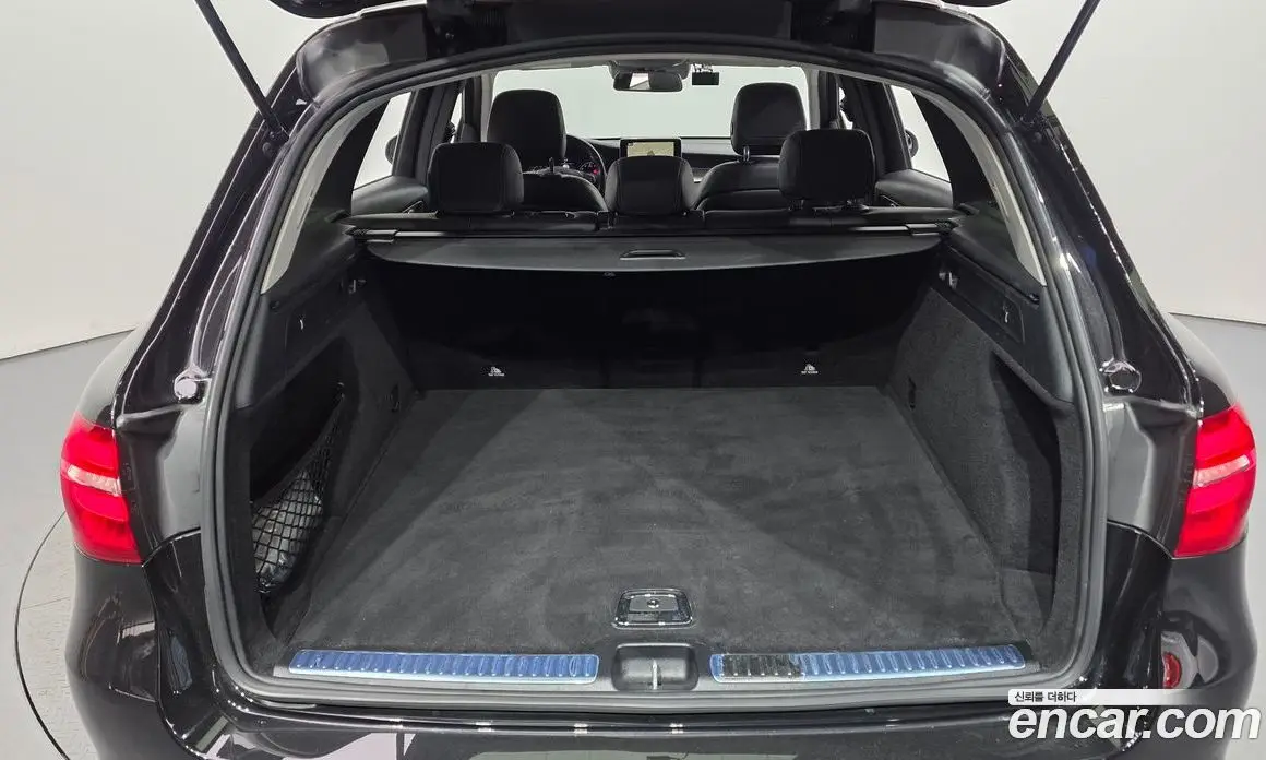Mercedes-Benz GLC-Class 2019 2.0 автомат (гидро), фото 17 Mercedes-Benz GLC-Class 2019 2.0 автомат (гидро), фото 17