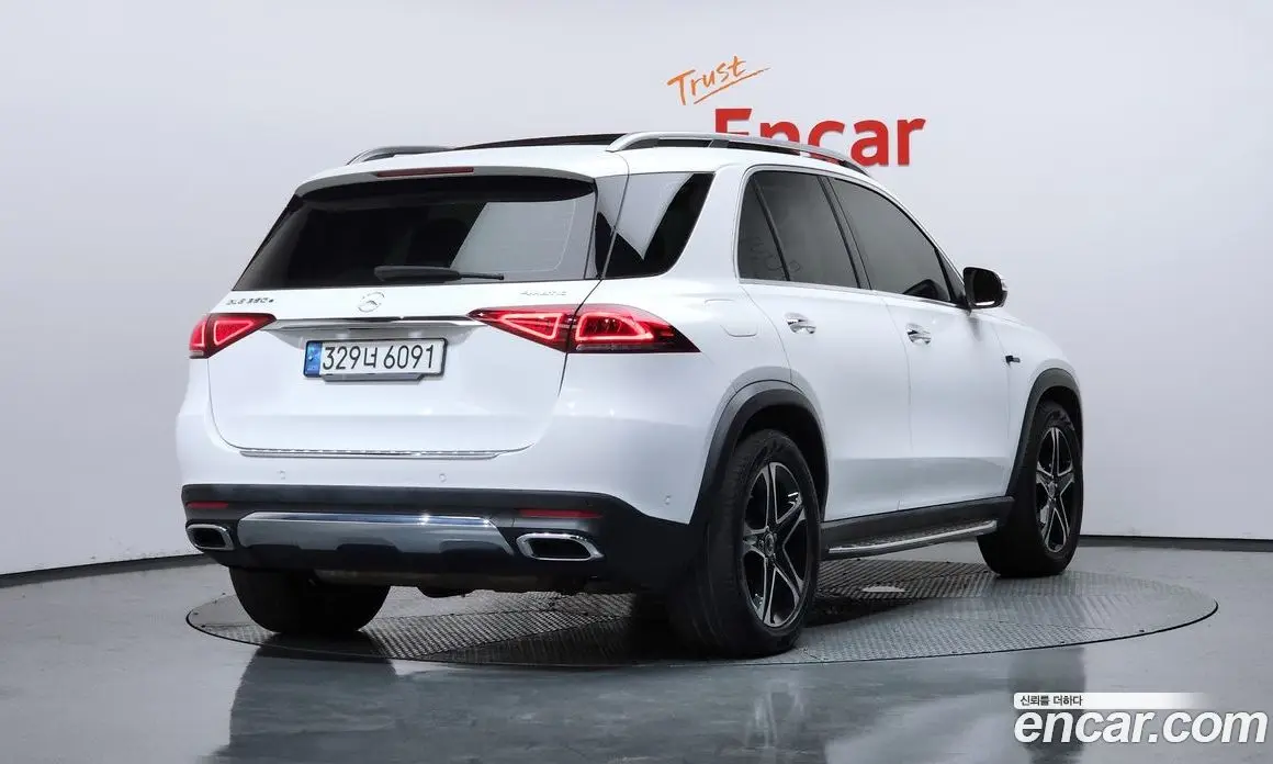 Mercedes-Benz GLE-Class 2021 2.0 автомат (гидро), фото 2 Mercedes-Benz GLE-Class 2021 2.0 автомат (гидро), фото 2