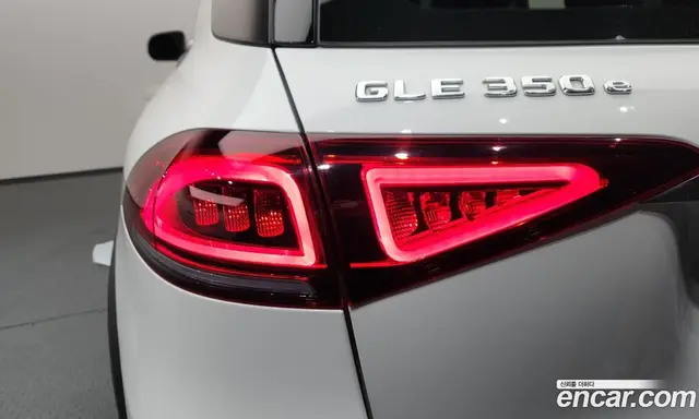 Mercedes-Benz GLE-Class 2021 2.0 автомат (гидро), миниатюра 9 Mercedes-Benz GLE-Class 2021 2.0 автомат (гидро), миниатюра 9