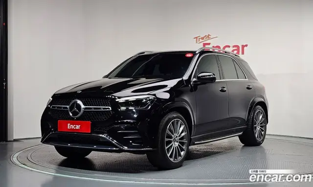 Mercedes-Benz GLE-Class 2024 3.0 автомат (гидро), миниатюра 1 Mercedes-Benz GLE-Class 2024 3.0 автомат (гидро), миниатюра 1