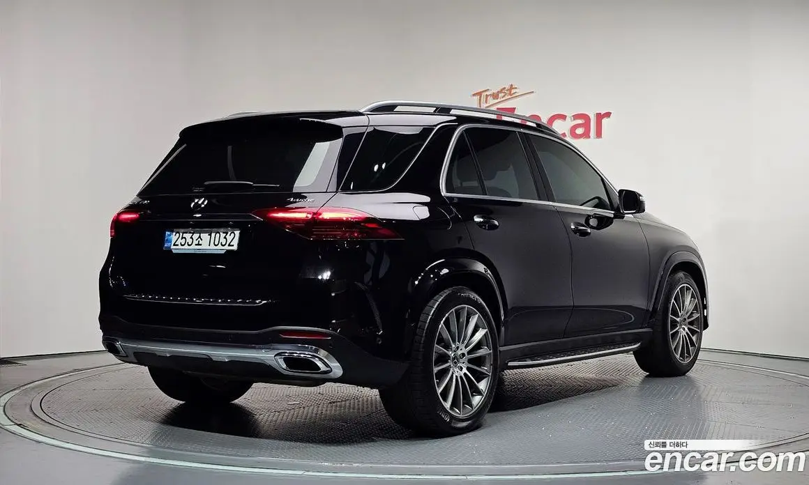 Mercedes-Benz GLE-Class 2024 3.0 автомат (гидро), фото 2 Mercedes-Benz GLE-Class 2024 3.0 автомат (гидро), фото 2