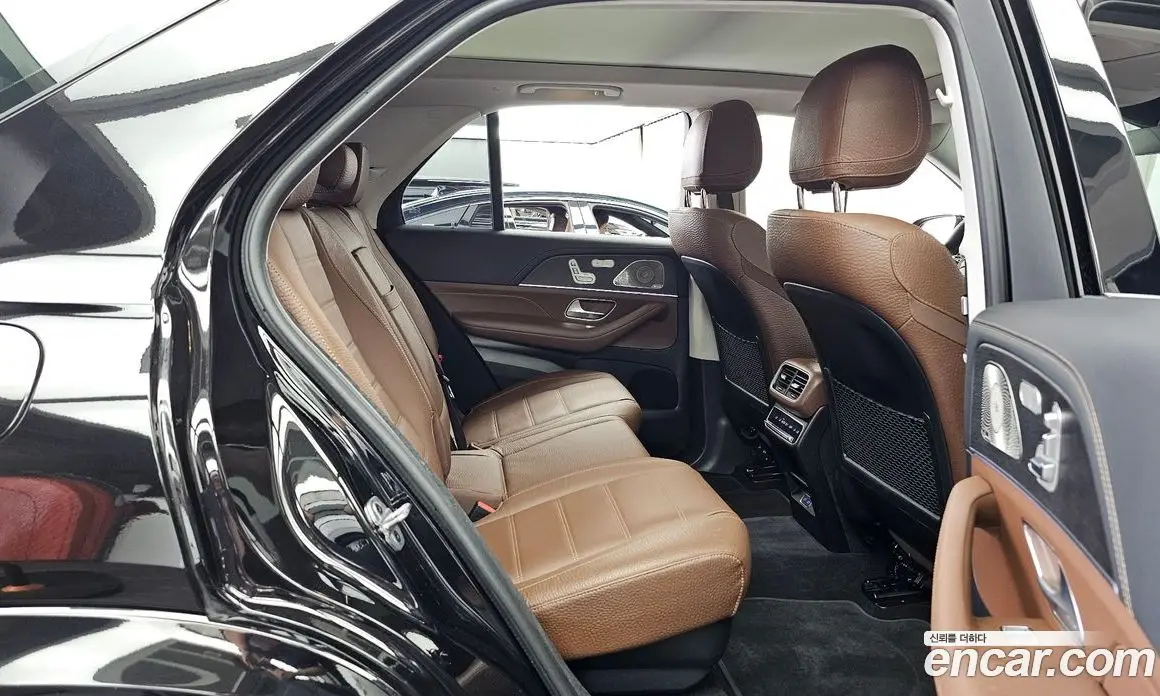 Mercedes-Benz GLE-Class 2024 3.0 автомат (гидро), фото 18 Mercedes-Benz GLE-Class 2024 3.0 автомат (гидро), фото 18