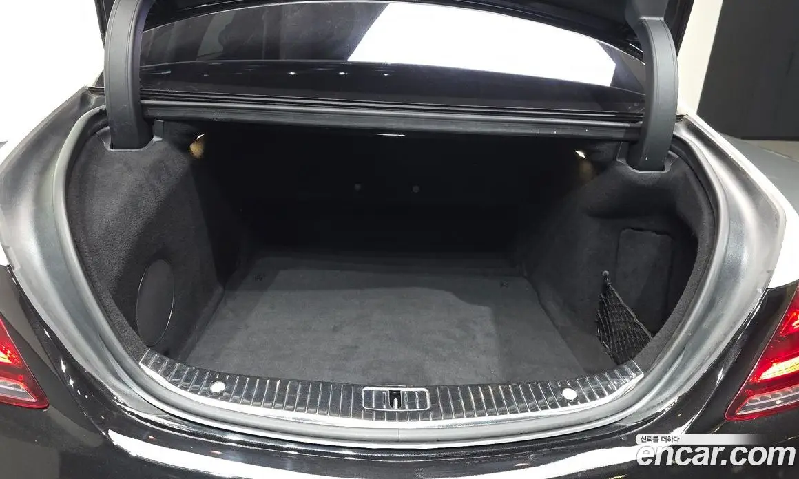Mercedes-Benz S-Class 2015 6.0 автомат (гидро), фото 20 Mercedes-Benz S-Class 2015 6.0 автомат (гидро), фото 20