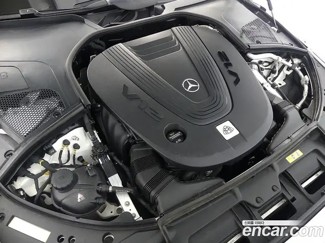 Mercedes-Benz S-Class 2023 6.0 автомат (гидро), миниатюра 5