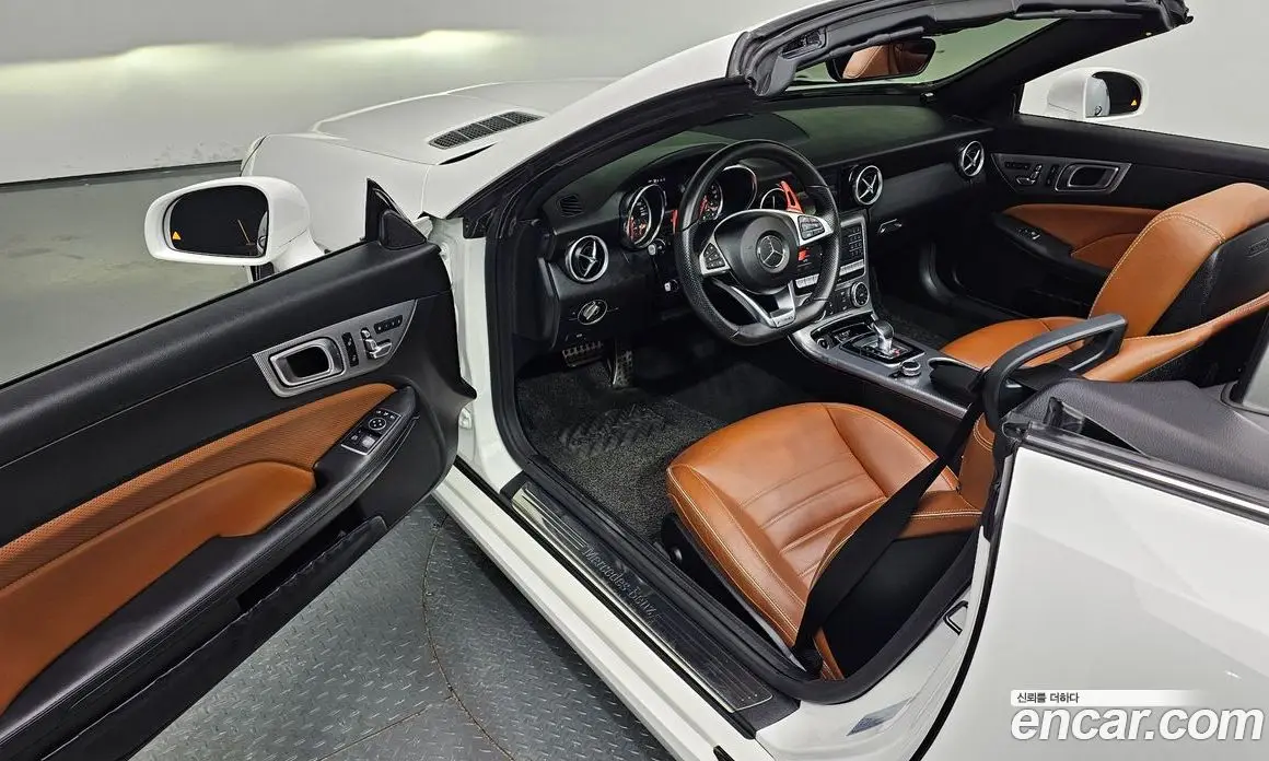 Mercedes-Benz SLC-Class 2019 2.0 автомат (гидро), фото 13 Mercedes-Benz SLC-Class 2019 2.0 автомат (гидро), фото 13